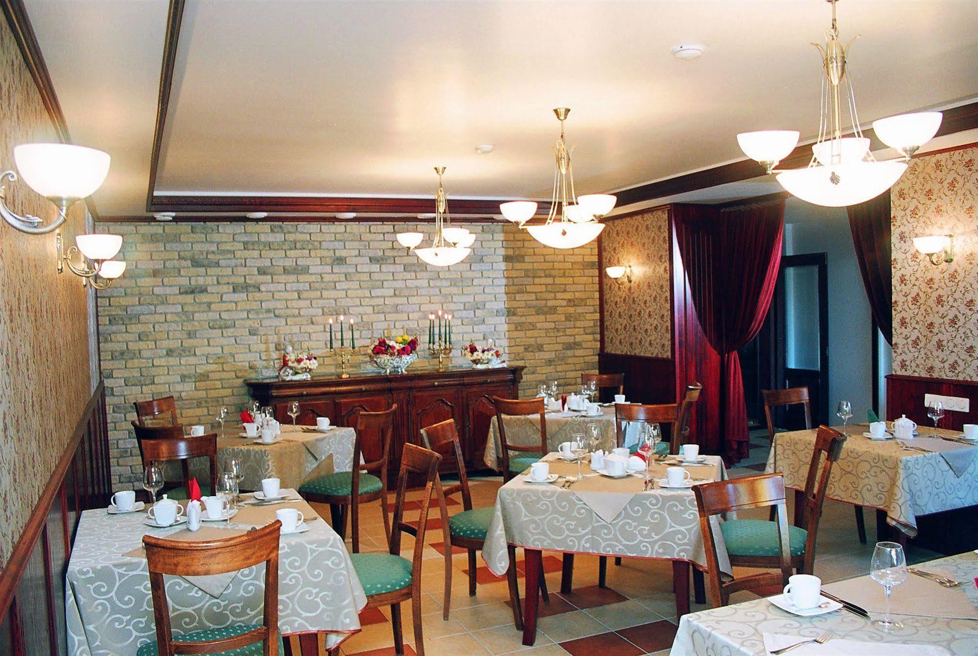 Jure Hotel Palanga Buitenkant foto